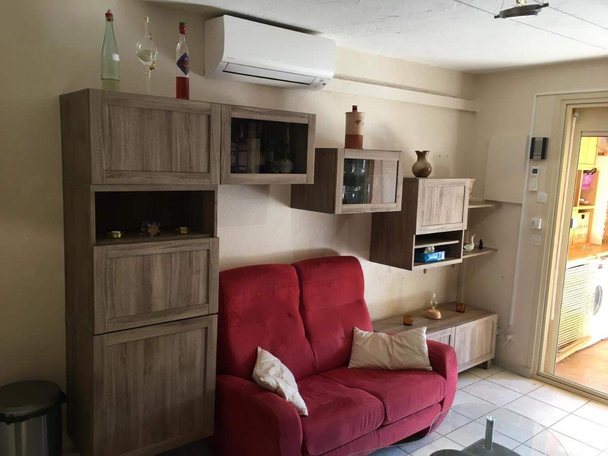 Cavalaire Vue Mer Au Loin Maisonnette Tout Equipee Pour 4 Personnes Avec Piscine Clim Wifi Velos Tv Barbecues Cavalaire-sur-Mer Exterior foto